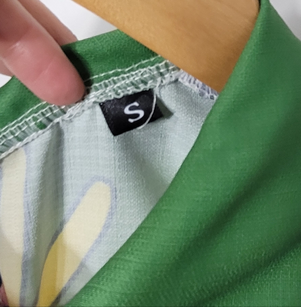 Pop Art Multicolored Abstract Prints Short Sleeve Lightweight Blouse Size Small - Picture 6 of 14